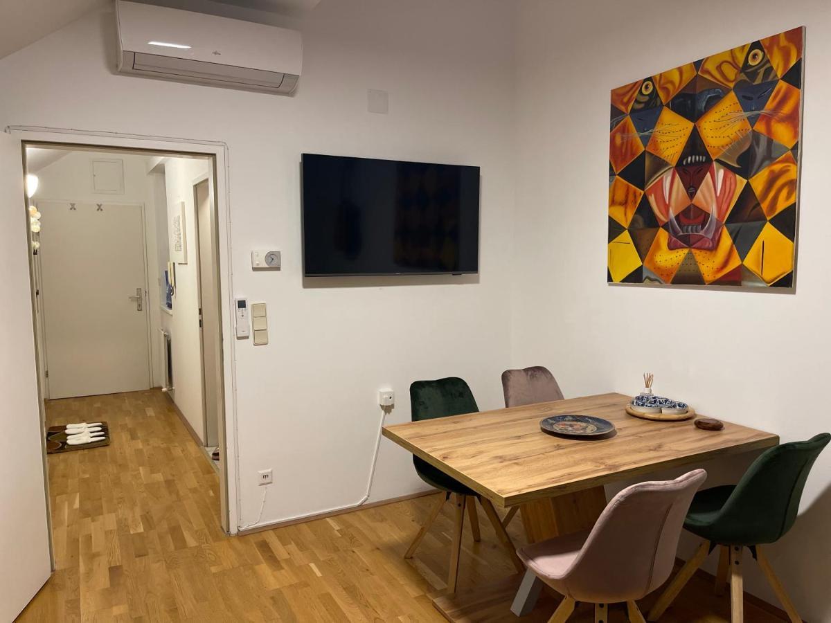 Klimatisiertes, Ruhiges Dachgeschoss Cityapartment Im Zentrum Wiens Ngoại thất bức ảnh
