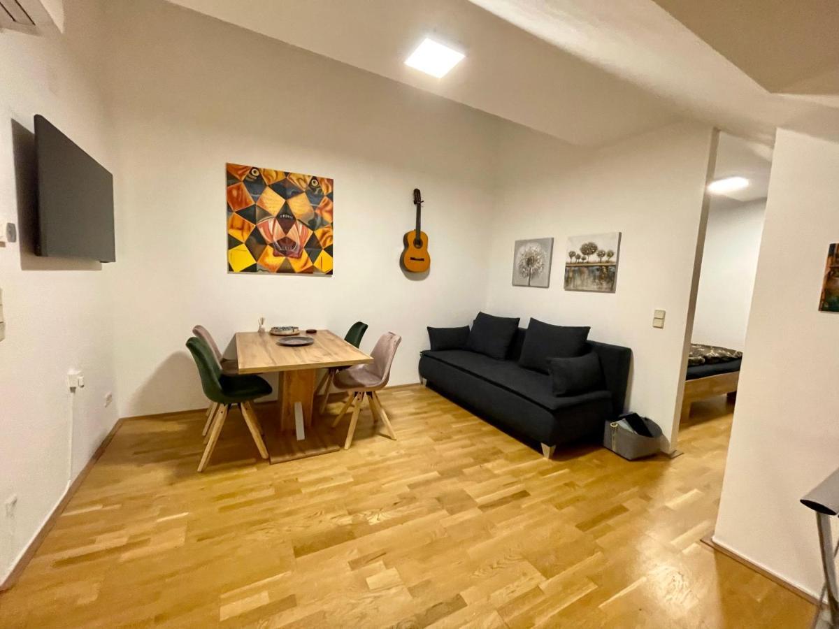 Klimatisiertes, Ruhiges Dachgeschoss Cityapartment Im Zentrum Wiens Ngoại thất bức ảnh