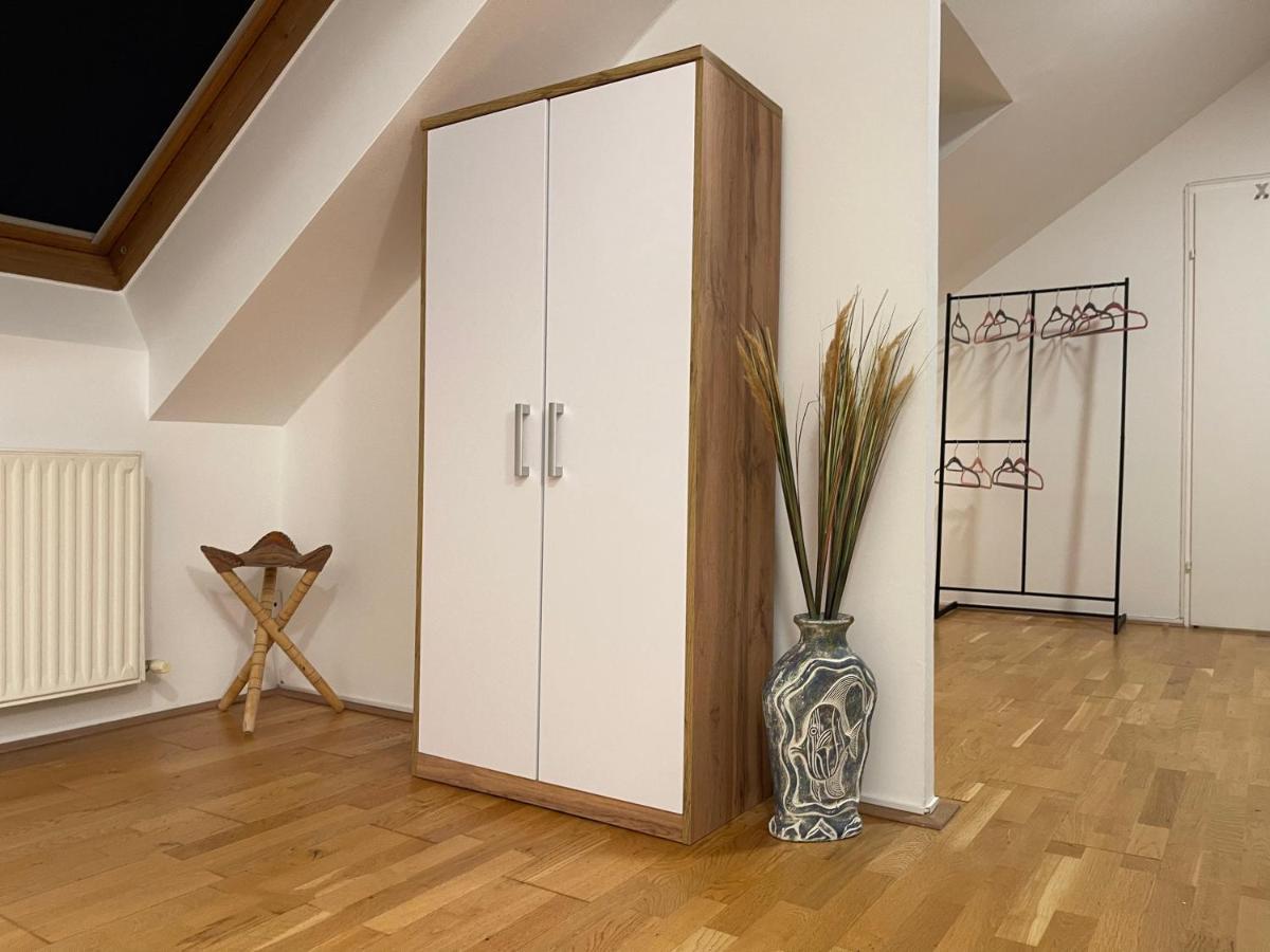 Klimatisiertes, Ruhiges Dachgeschoss Cityapartment Im Zentrum Wiens Ngoại thất bức ảnh